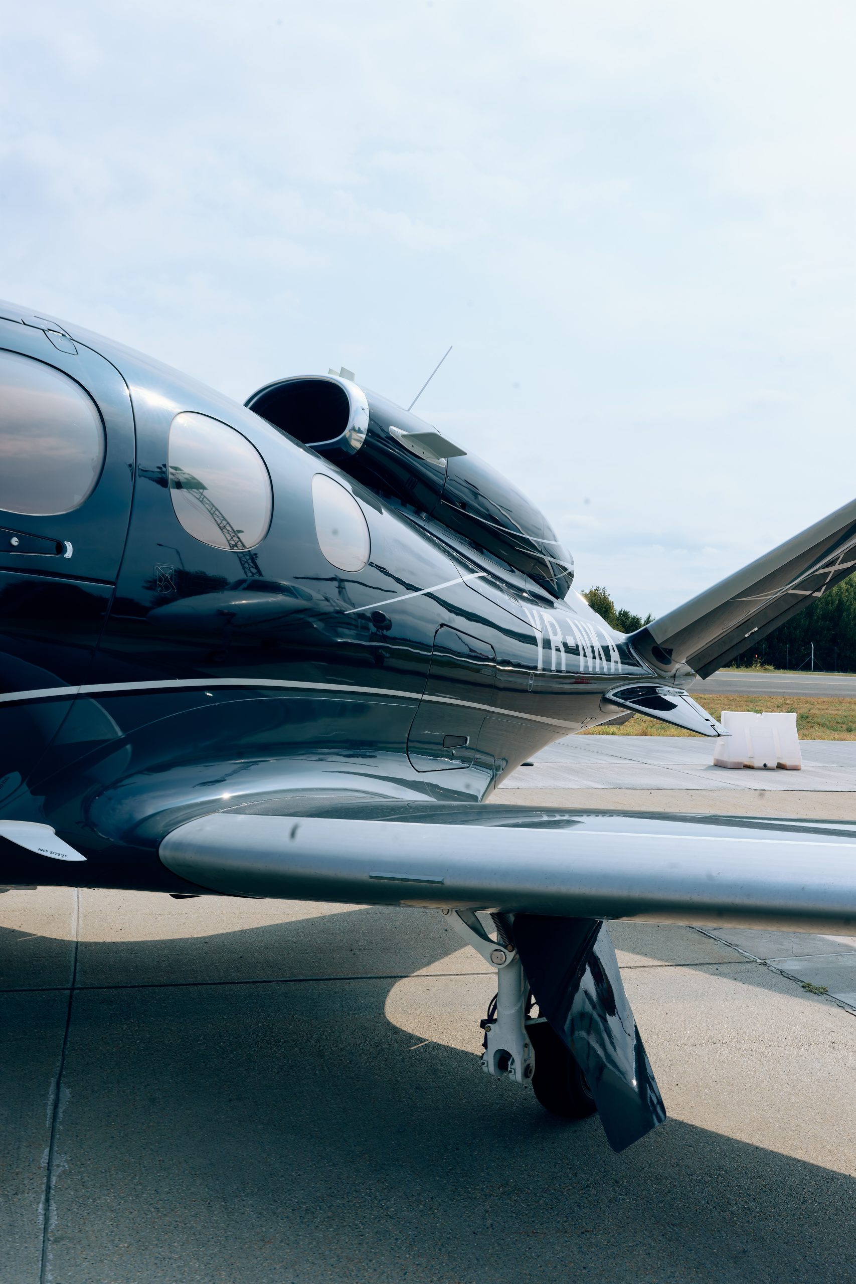 Cirrus SF Vision G2 YR-WSF gallery 1